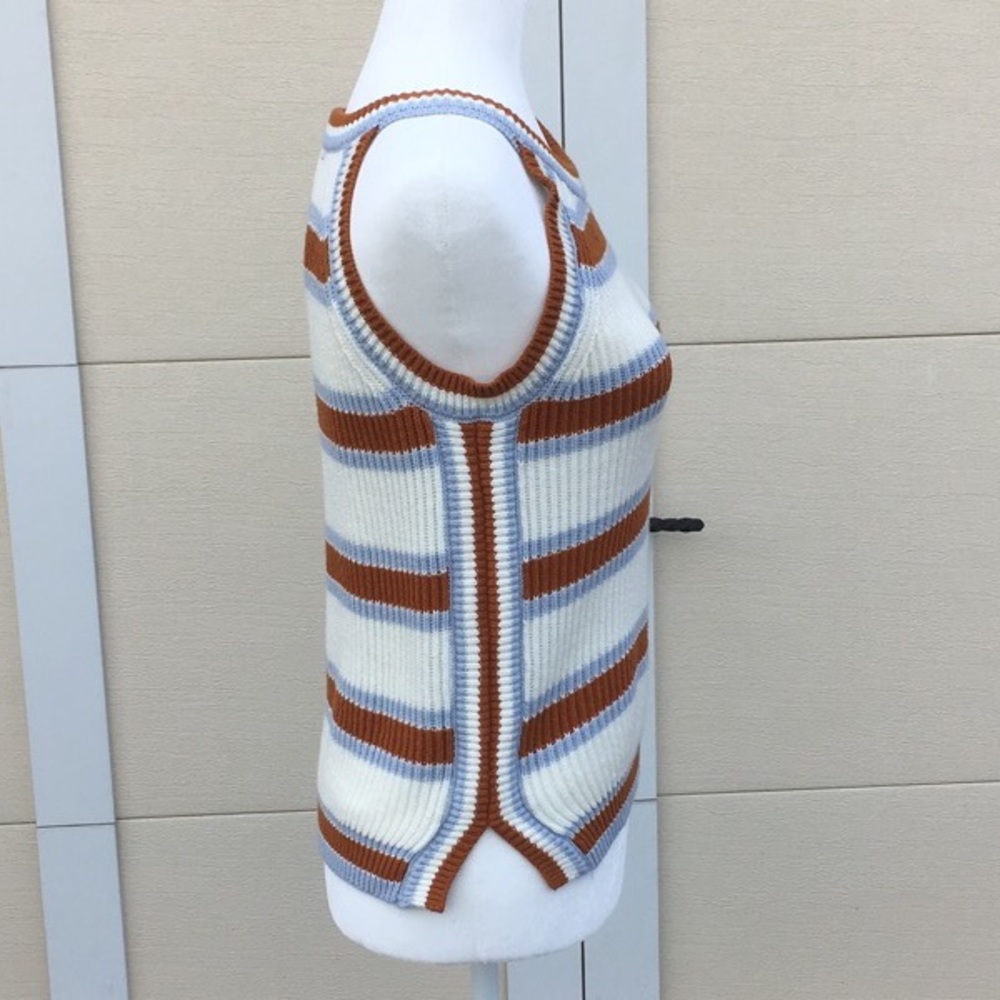 Freshmen striped sleeveless sweater top - Picture 3 of 3
